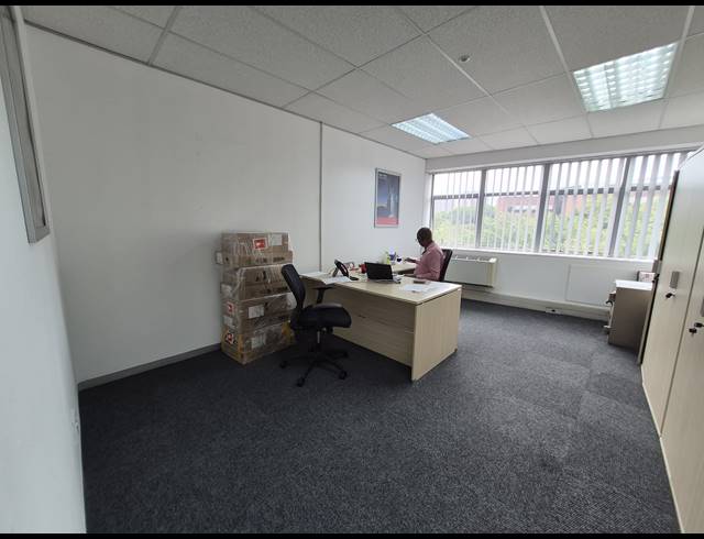 260M² OFFICE TO LET IN SANDTON CENTRAL